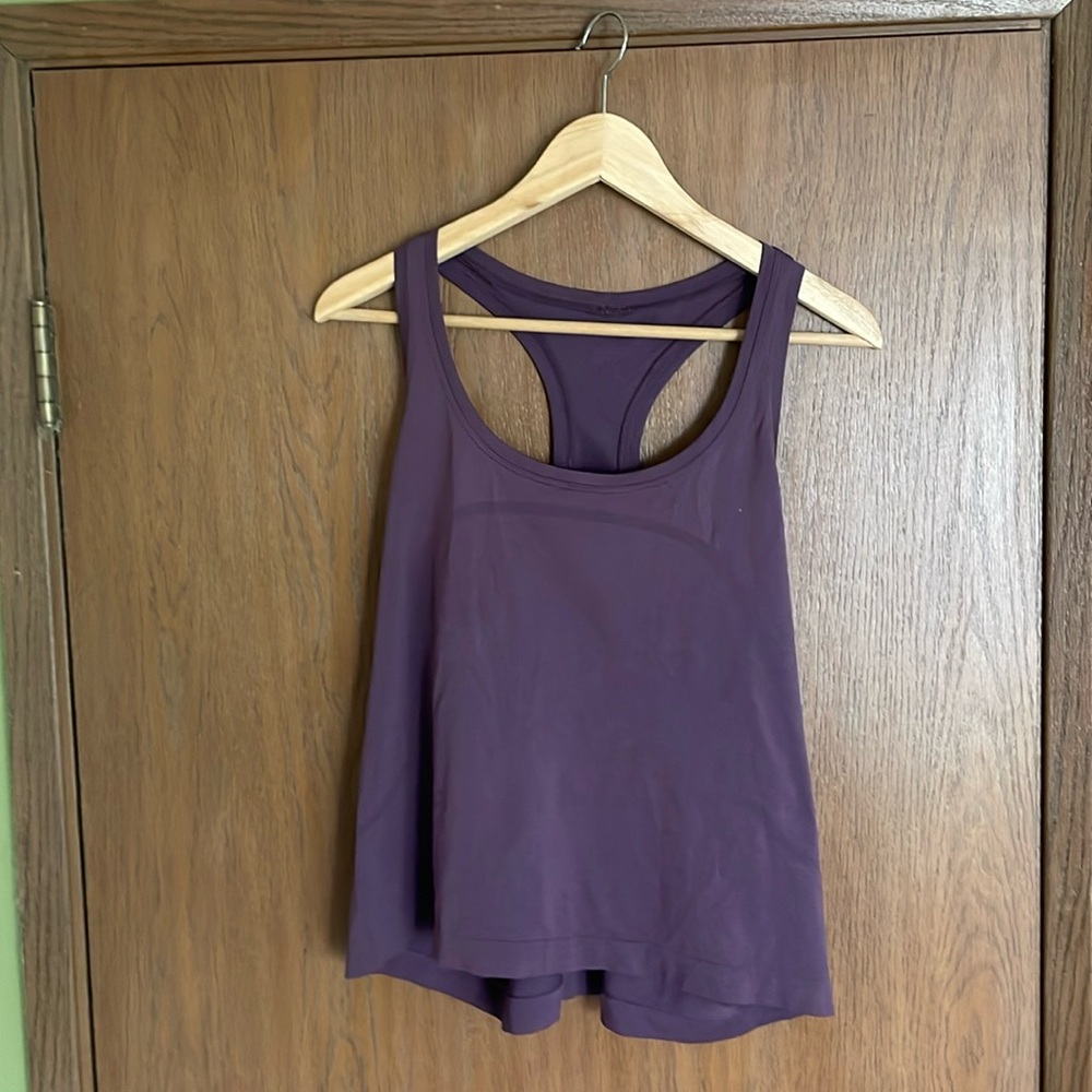 Lululemon purple tank